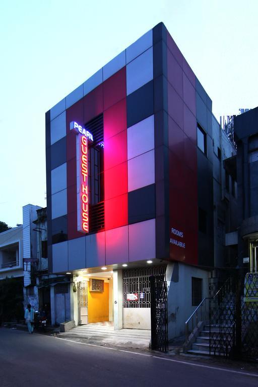 Pearl Guest house 2*